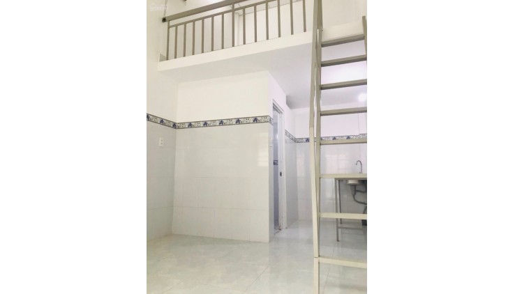 Bán Căn hộ dịch vụ, ngay Quang Trung, quận 9, 143m2, cho thuê 25 Triệu/tháng, LH 0915128329